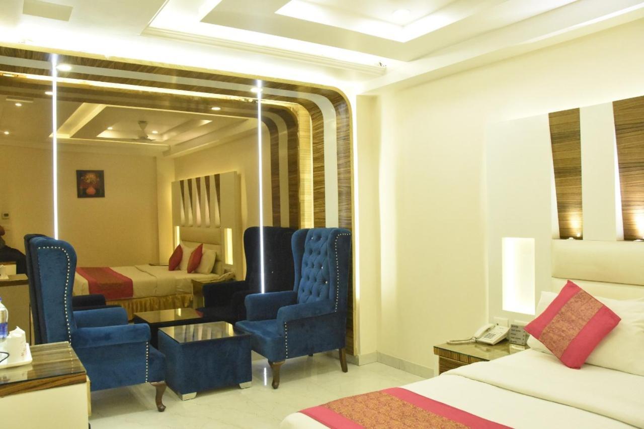 Hotel Aman Continental - 2Mins From Railway Station And 5 Mins From Metro Nuova Delhi Esterno foto