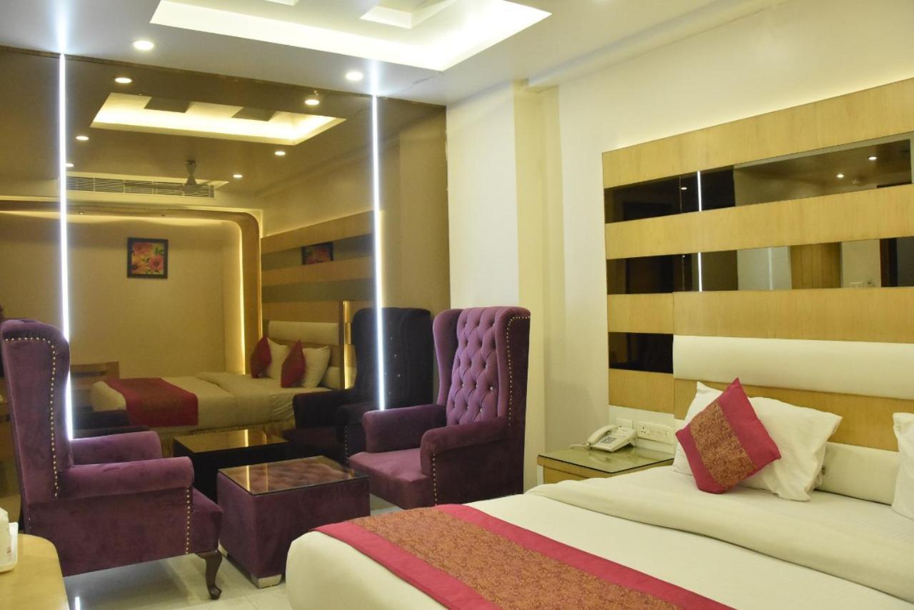 Hotel Aman Continental - 2Mins From Railway Station And 5 Mins From Metro Nuova Delhi Esterno foto