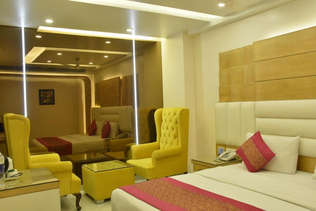Hotel Aman Continental - 2Mins From Railway Station And 5 Mins From Metro Nuova Delhi Esterno foto