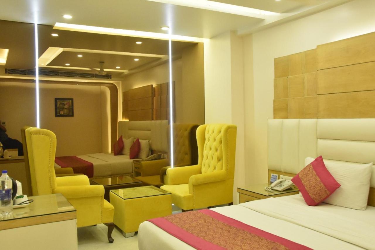 Hotel Aman Continental - 2Mins From Railway Station And 5 Mins From Metro Nuova Delhi Esterno foto