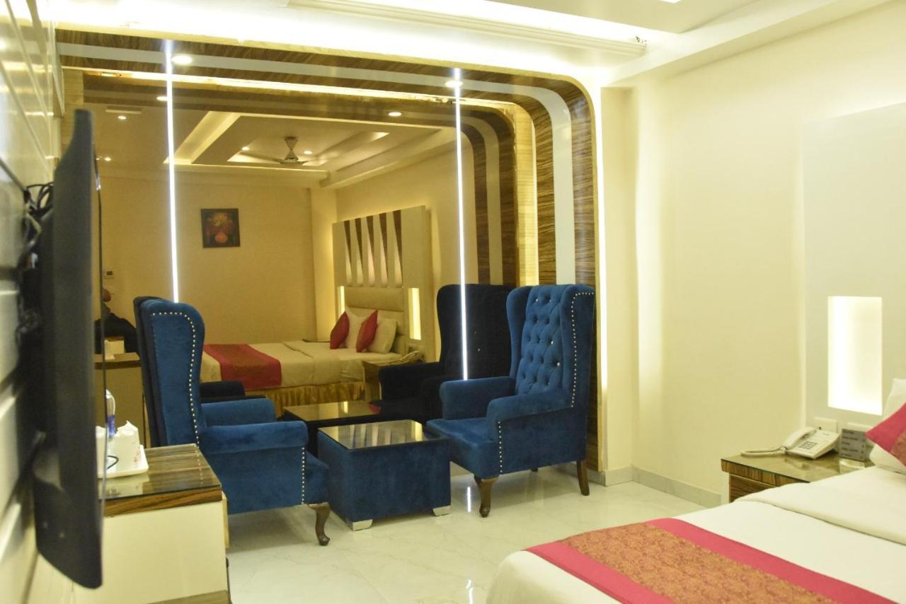 Hotel Aman Continental - 2Mins From Railway Station And 5 Mins From Metro Nuova Delhi Esterno foto
