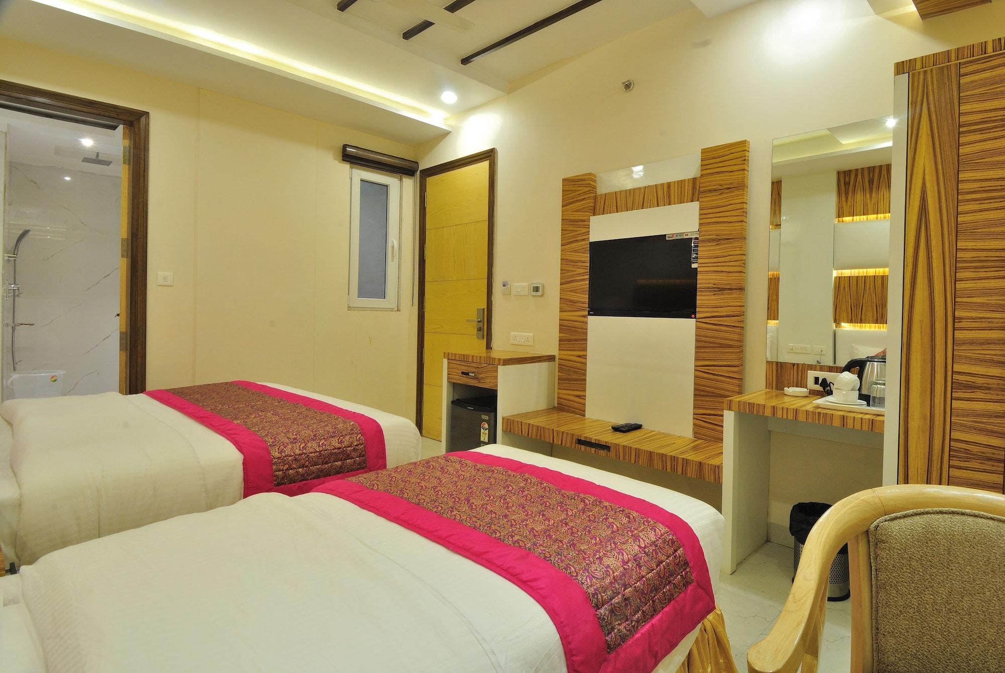 Hotel Aman Continental - 2Mins From Railway Station And 5 Mins From Metro Nuova Delhi Esterno foto